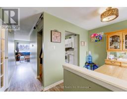 28 - 1093 NELLIS STREET - 7