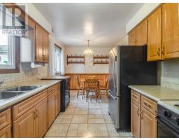6 CARLETON CRESCENT - 10
