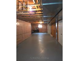 51 DEMEYERE AVENUE - 24