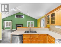 65 BARKER STREET - 9