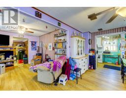 38 SANDERSON STREET - 20