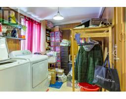 38 SANDERSON STREET - 23