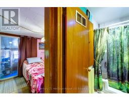 38 SANDERSON STREET - 26