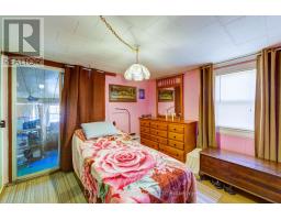 38 SANDERSON STREET - 28