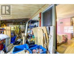 38 SANDERSON STREET - 31