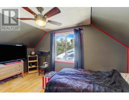 38 SANDERSON STREET - 35