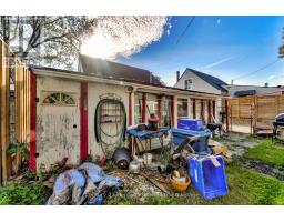 38 SANDERSON STREET - 42