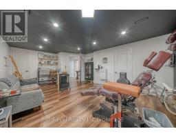 764 DEVONSHIRE AVENUE - 20
