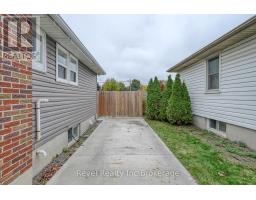 764 DEVONSHIRE AVENUE - 25