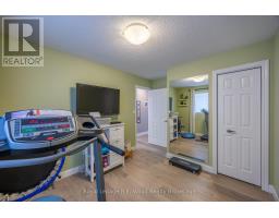 44 COLIN AVENUE - 17