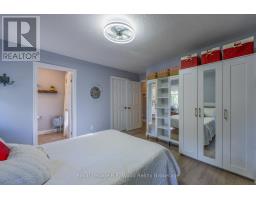 44 COLIN AVENUE - 19