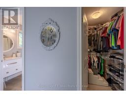 44 COLIN AVENUE - 21