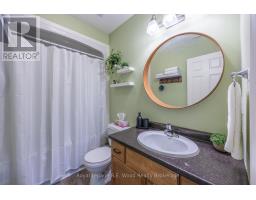 44 COLIN AVENUE - 25