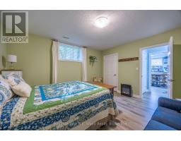 44 COLIN AVENUE - 28