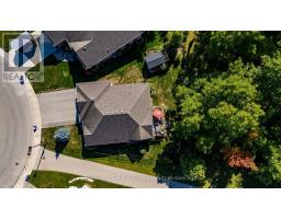 44 COLIN AVENUE - 33