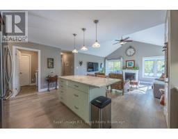 44 COLIN AVENUE - 9