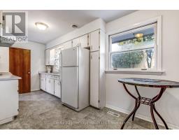 1009 WARWICK STREET - 10