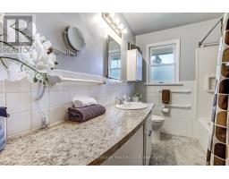 1009 WARWICK STREET - 14