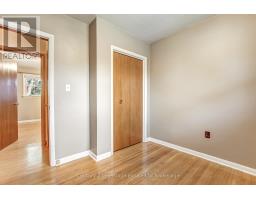 1009 WARWICK STREET - 16