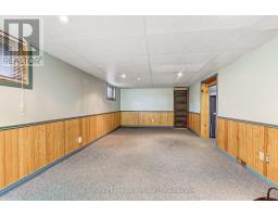 1009 WARWICK STREET - 20