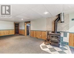 1009 WARWICK STREET - 21