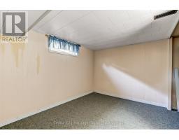1009 WARWICK STREET - 23