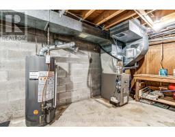 1009 WARWICK STREET - 26