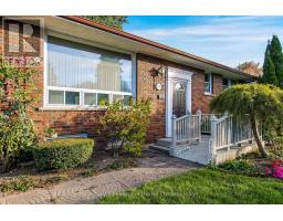1009 WARWICK STREET - 4