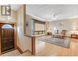1009 WARWICK STREET - 5