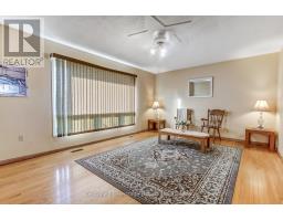1009 WARWICK STREET - 6
