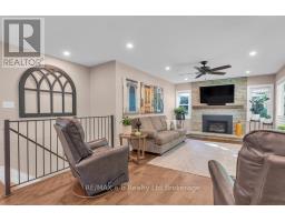 16 CHARLOTTE AVENUE - 11