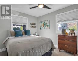 16 CHARLOTTE AVENUE - 12