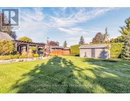 16 CHARLOTTE AVENUE - 33