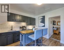 661 HENRY STREET - 13