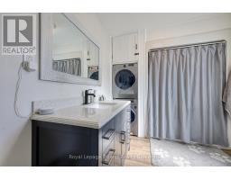661 HENRY STREET - 14