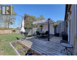 661 HENRY STREET - 27