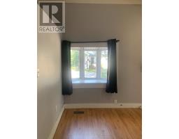 22 FYFE AVENUE - 8