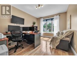 10 WESTVIEW COURT - 11