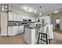 10 WESTVIEW COURT - 5