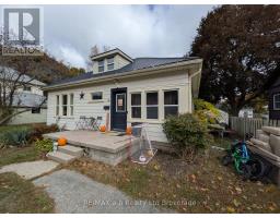 52 EARLE STREET - 2