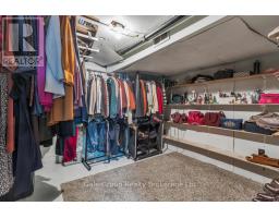 825 MAPLE AVENUE - 31