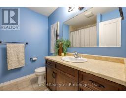 706 FRONTENAC CRESCENT - 20