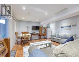 706 FRONTENAC CRESCENT - 22