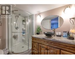 706 FRONTENAC CRESCENT - 25