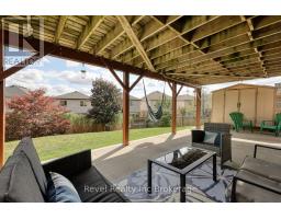 706 FRONTENAC CRESCENT - 30