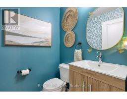 706 FRONTENAC CRESCENT - 6