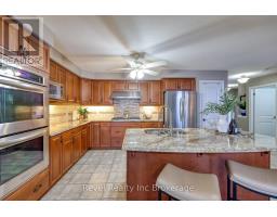 706 FRONTENAC CRESCENT - 7