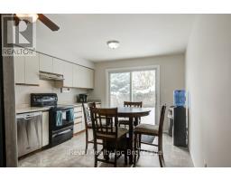 118 CANROBERT STREET - 12