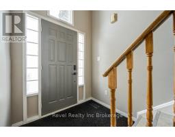 118 CANROBERT STREET - 3