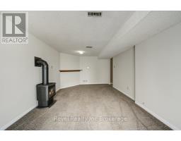 118 CANROBERT STREET - 32